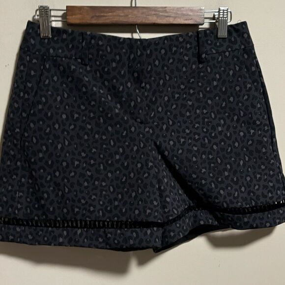 Rebecca Taylor Black Leopard Printed Shorts Eyelet Trim- Size 2 - Picture 2 of 8
